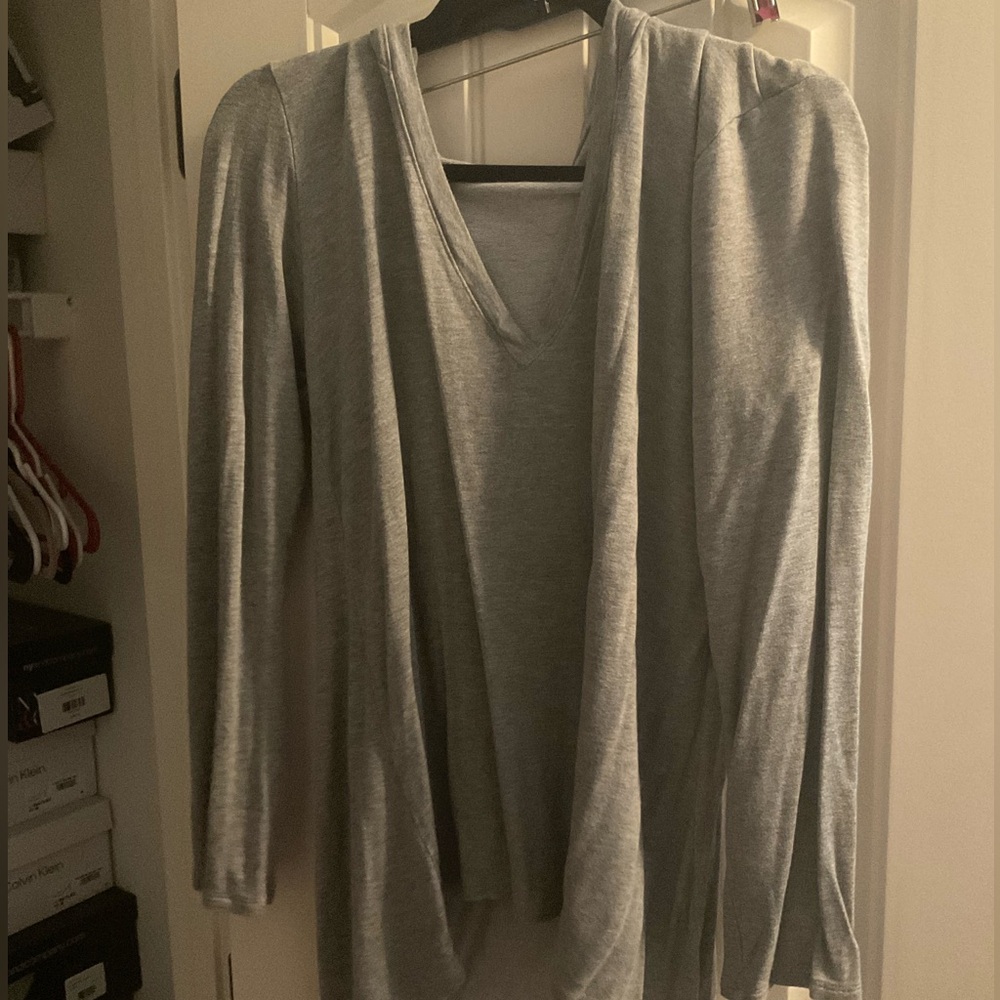Women’s Size XL Gray Go Couture Gray Long Sleeve Hooded Tee